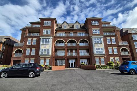 2 bedroom apartment for sale, The Spinnakers, South Promenade, Lytham St Annes