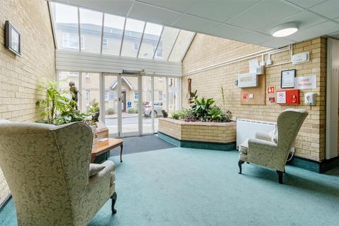 2 bedroom retirement property for sale, West Street, Worthing