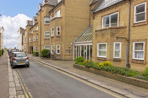 2 bedroom retirement property for sale, West Street, Worthing