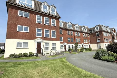 2 bedroom apartment for sale, Glengarry, East Beach, Lytham