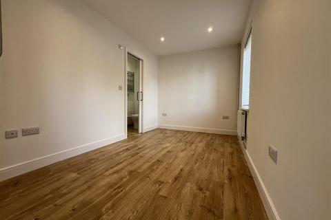 1 bedroom apartment to rent, Oyster Row, Cambridge CB5