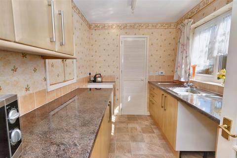2 bedroom flat for sale, Norwich Road, Cromer