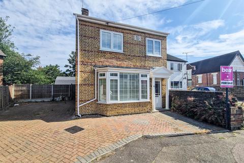 10 Hinguar Street, Shoeburyness, Southend-on-sea, SS3 9AN