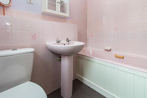 33 Castleton Road, Southend-on-sea, SS2 4UD