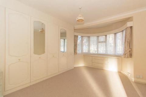 123 Lifstan Way, Southend-on-sea, SS1 2XG