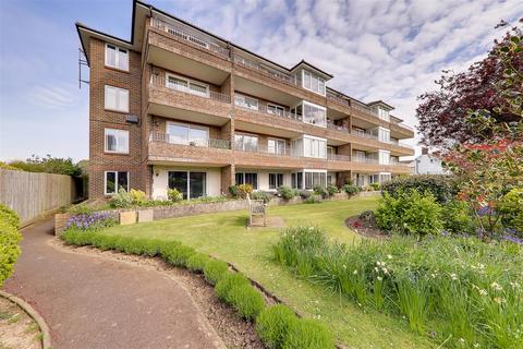2 bedroom flat for sale, Grand Avenue, Worthing BN11