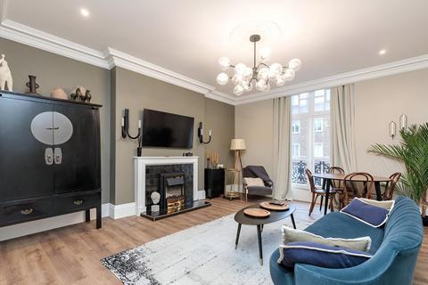 3 bedroom flat to rent, Montagu Mansions, London W1U