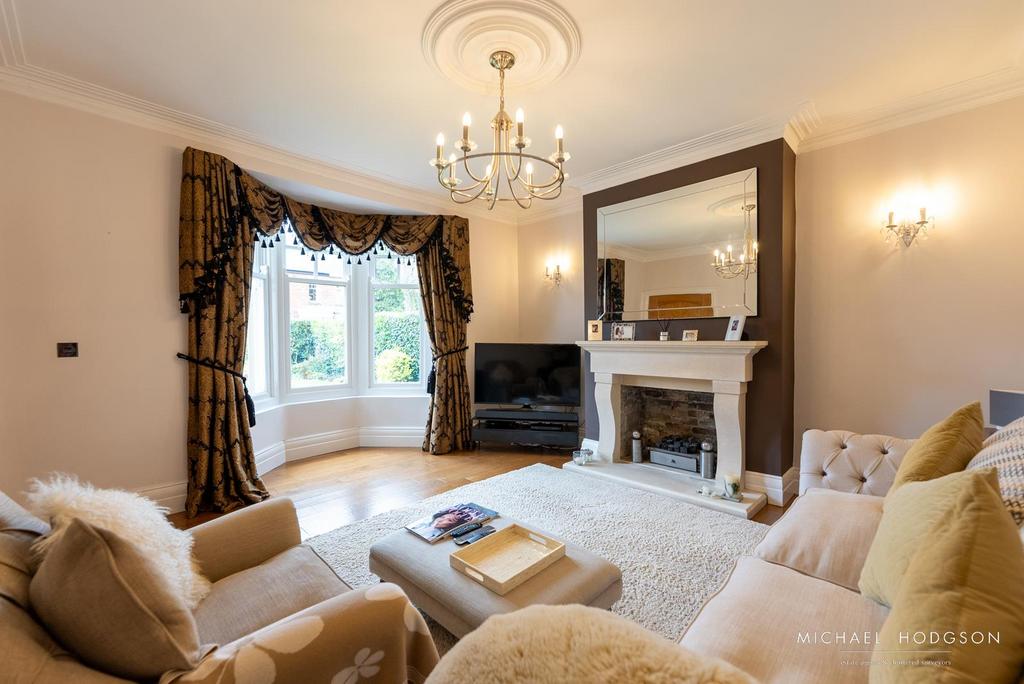 68 Whitburn Road-10.jpg