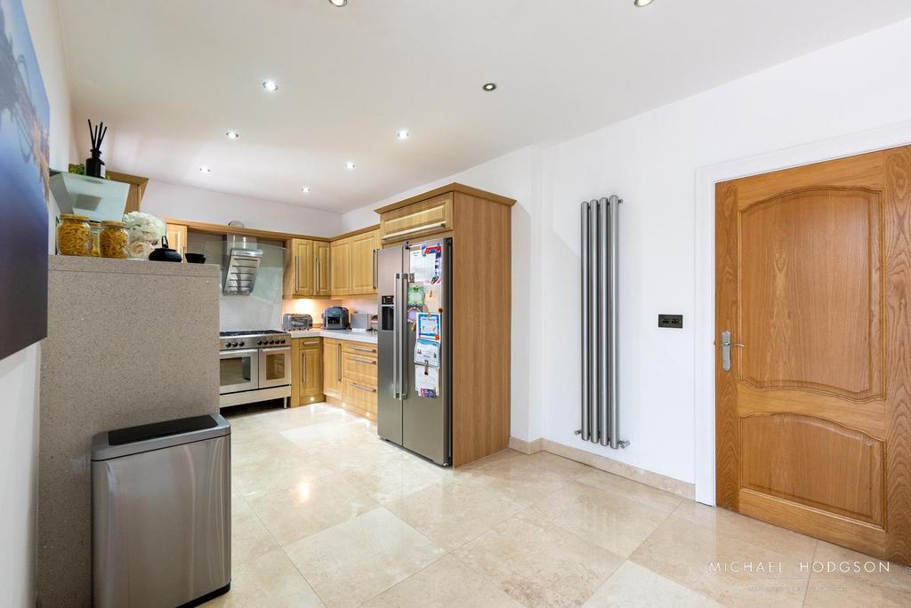 68 Whitburn Road-18.jpg