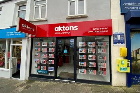 Shop to rent, 60 Cardiff Road , Caerphilly