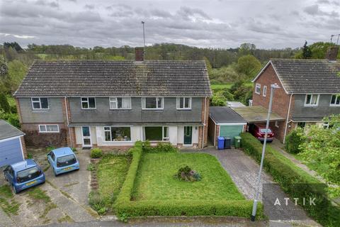 3 bedroom semi-detached house for sale, Kennedy Close, Halesworth