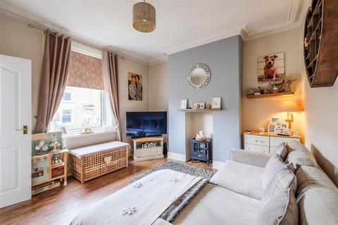 2 bedroom terraced house for sale, Emscote Avenue, Halifax