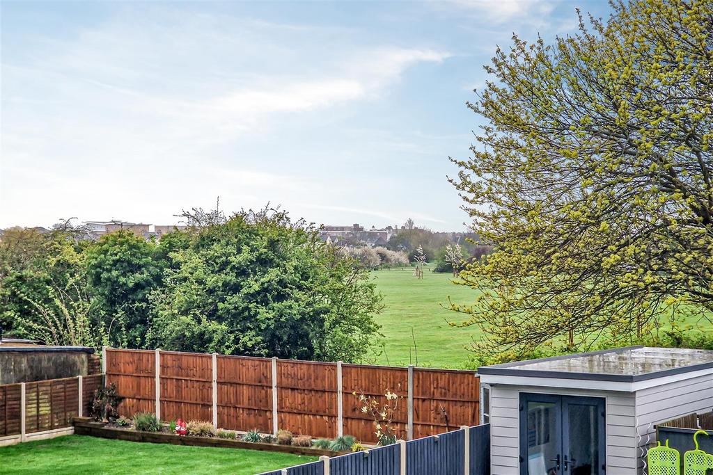 Views Towards Southchurch Park East