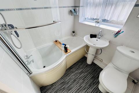 19 Fens Crescent, Hartlepool, TS25 2QL