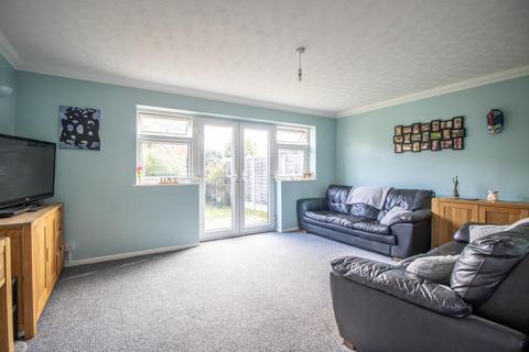 2 Aldrin Way, Leigh-on-sea, SS9 5UA