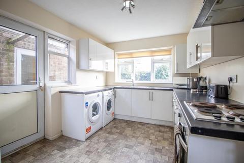 2 Aldrin Way, Leigh-on-sea, SS9 5UA