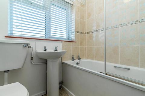57 Delaware Crescent, Shoeburyness, Southend-on-sea, SS3 9PJ