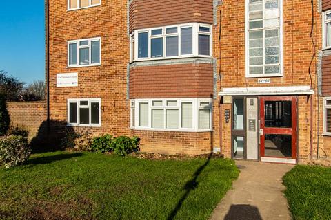 57 Delaware Crescent, Shoeburyness, Southend-on-sea, SS3 9PJ