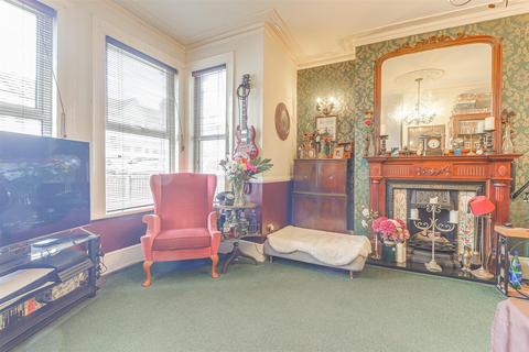 12 Cheltenham Road, Southend-on-sea, SS1 2SB