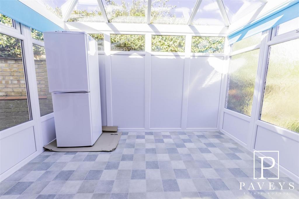 Conservatory/utility