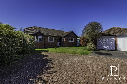 9 Blaine Drive, Frinton-on-sea, CO13 0UR
