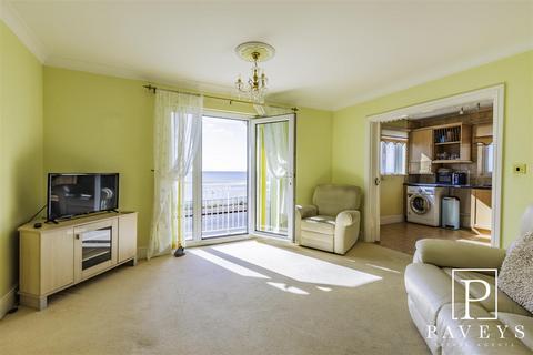 2 bedroom flat for sale, Vista Road, Clacton-On-Sea