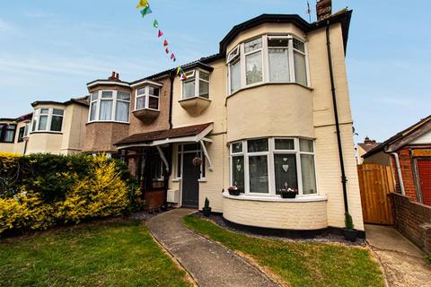 10 Brunswick Road, Southend-on-sea, SS1 2UH