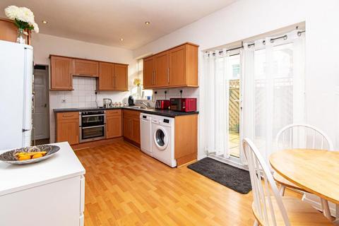 10 Brunswick Road, Southend-on-sea, SS1 2UH