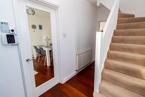 27 Great Eastern Road, Hockley, SS5 4BX