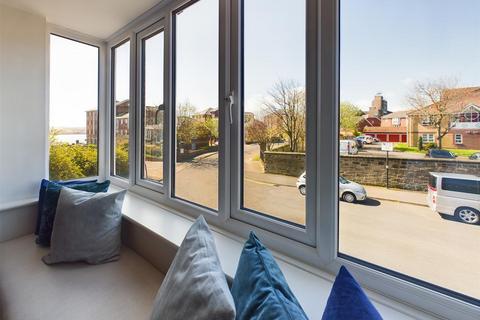 2 bedroom apartment for sale, Oxford Street, Tynemouth