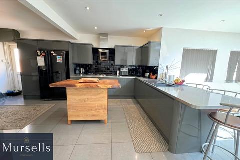 4 bedroom detached house for sale, Clarendon Close, Broadstone BH18