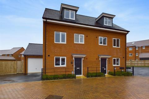 3 bedroom townhouse for sale, Castello road, Gloucester