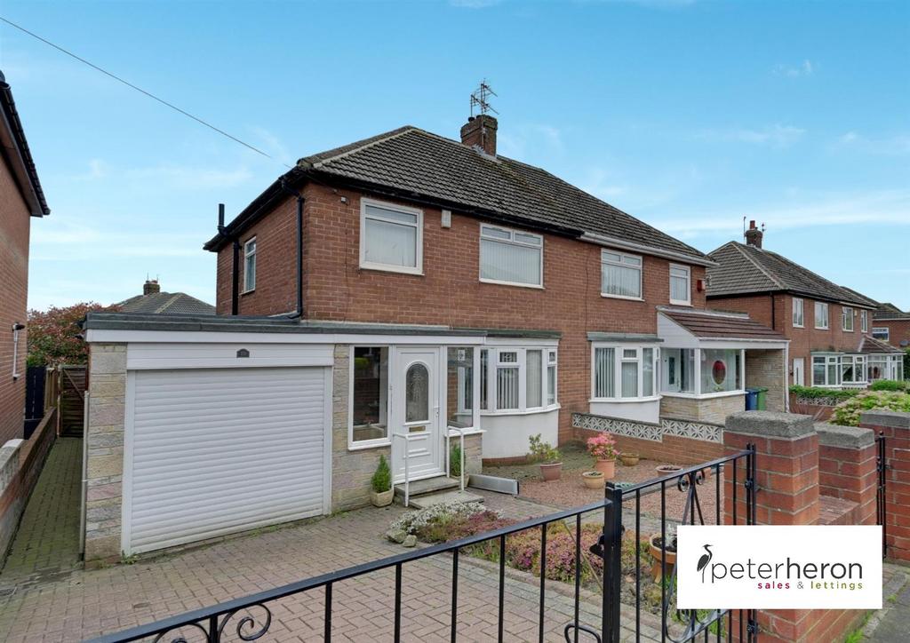 Broadmayne Avenue, High Barnes, Sunderland 3 bed semidetached house
