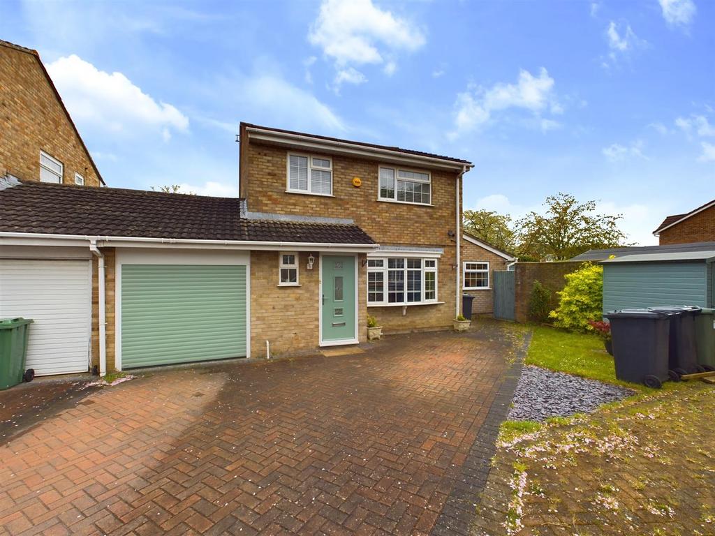 Bullfinch Road, Abbeydale 4 bed detached house for sale £380,000