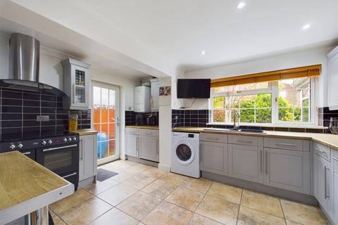 34 Bullfinch Road, Abbeydale, Gloucester, GL4 4WX