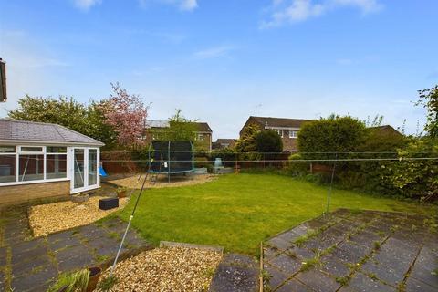 34 Bullfinch Road, Abbeydale, Gloucester, GL4 4WX