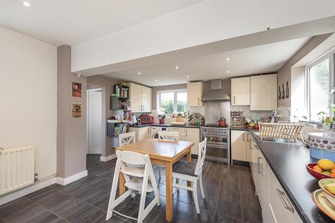 4 bedroom semi-detached house for sale, Stewart Road, Harpenden