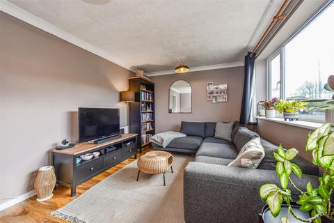 6 Alliston Way, Whitchurch, RG28 7LF