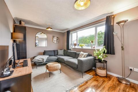 6 Alliston Way, Whitchurch, RG28 7LF