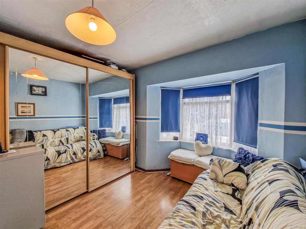 Ground floor double bedroom