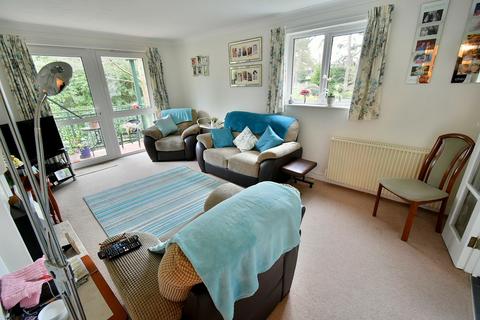 2 bedroom retirement property for sale, Glenmoor Road, West Parley, Ferndown, BH22