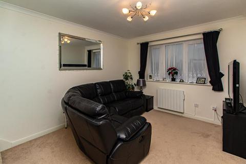 34 Weaverdale, Shoeburyness, Southend-on-sea, SS3 8XL