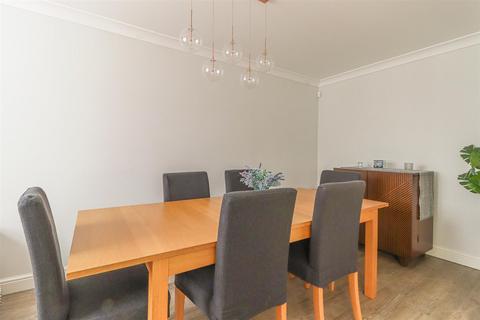 94 Alexandra Road, Great Wakering, Southend-on-sea, SS3 0GW