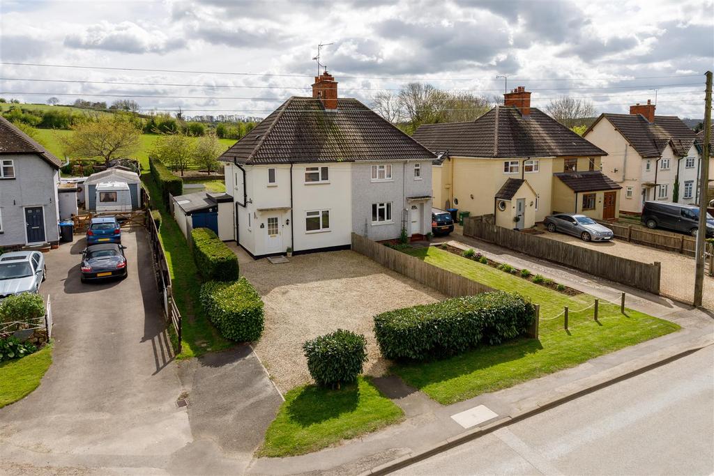 Station Road, Fenny Compton, Southam 3 bed semidetached house for sale