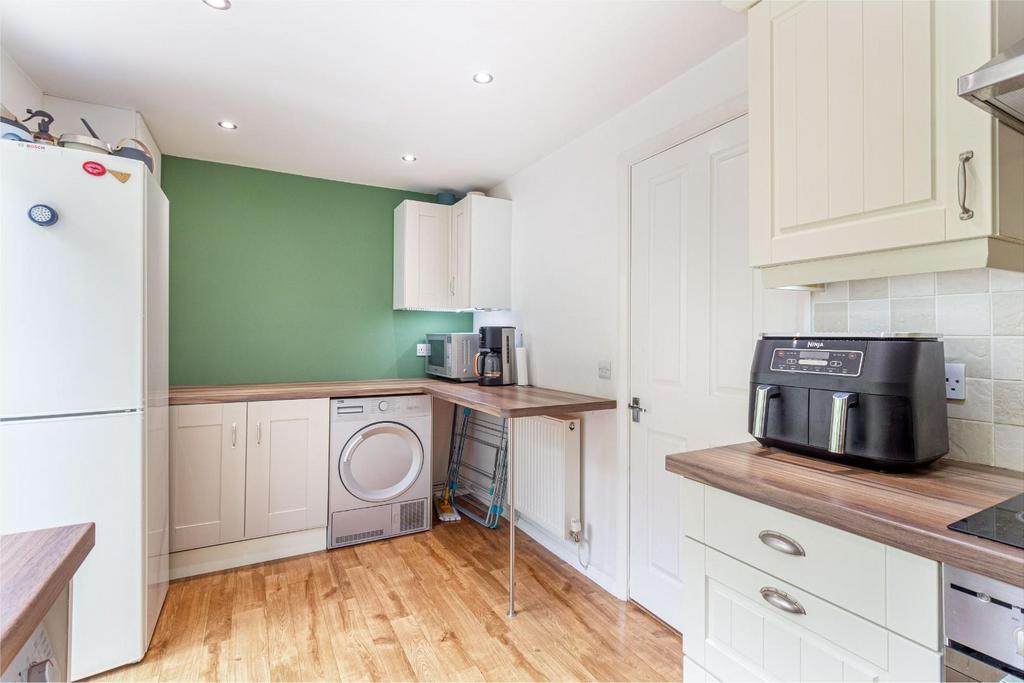 Kitchen-3.jpg