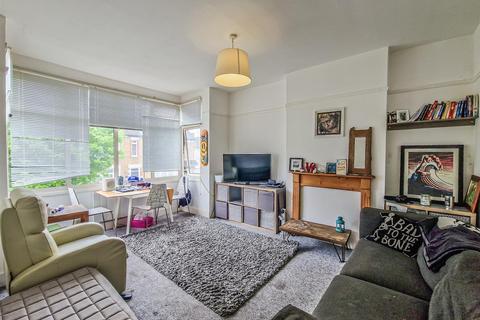 203a Central Avenue, Southend-on-sea, SS2 4EA