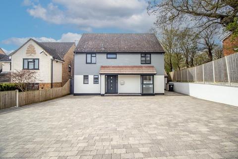 4 bedroom detached house for sale, Rectory Avenue, Rochford SS4