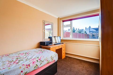 49 Gunners Road, Shoeburyness, Southend-on-sea, SS3 9SB