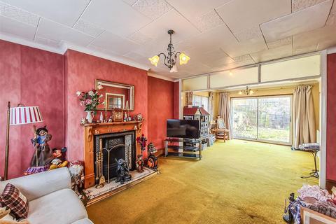 24 Ashcombe Close, Leigh-on-sea, SS9 4SE