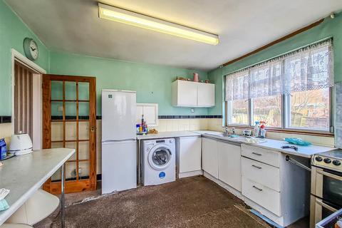 24 Ashcombe Close, Leigh-on-sea, SS9 4SE